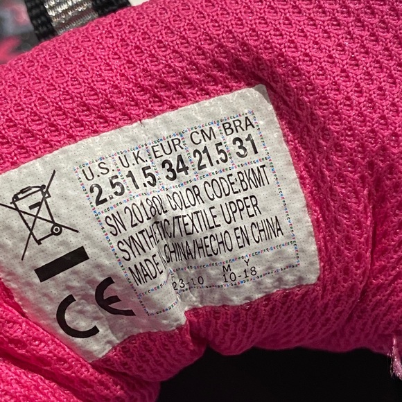 Skechers Girls' S Lights Heart Sneaker Black/Multi - Picture 6 of 7